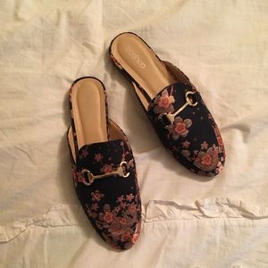 Boohoo patterned mules